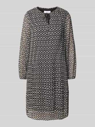 Comma Knielanges Kleid mit Plisseefalten in Black, Gr&ouml;&szlig;e 38