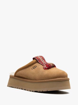 UGG Womens Tazzle Clog In Chestnut