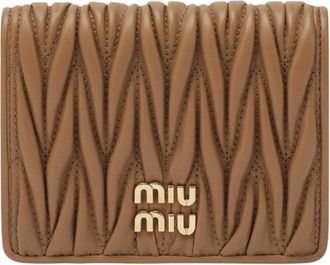 Miu Miu Kleine Nappa Matelass&eacute; Portemonnee - Dames - Portefeuilles - Bruin - ONE Size - Leer - Accessoires