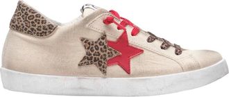 2Star 2Star, Schoenen, Dames, Veelkleurig, 36 EU, Leer, Canvas Beige Sneakers met Rood Leer en Luipaard Details