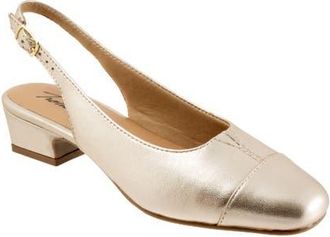Trotters Dea Slingback in Champagne at Nordstrom, Size 10.5