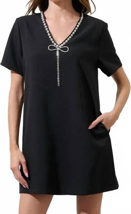 Sugarlips Stazie V-Neck Shift Mini Dress In Black