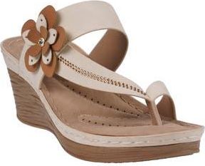 GC SHOES Taryn Flower Wedge Sandal in Beige at Nordstrom Rack, Size 7.5