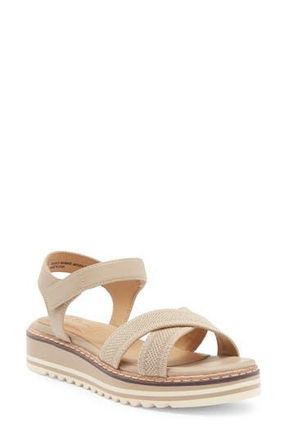 Me Too Halen Sandal in Bisque Metallic at Nordstrom Rack, Size 5.5