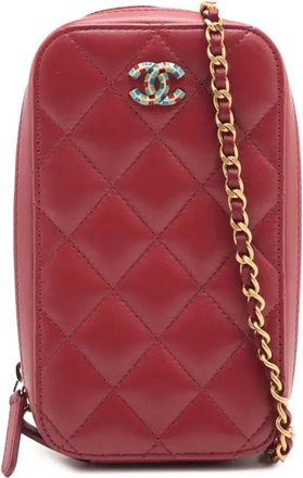 Chanel 2019 CC Quilted Lambskin Zip Phone Case crossbody bag - women - Lambskin/CALFSKIN - One Size - Red