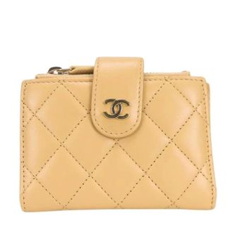 Chanel Pre-owned Wallets, female, Beige, Size: ONE SIZE Pre-owned Lambskin Coin Case