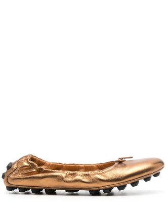 Tod's Gommino ballerina shoes - women - Calf Leather/Calf Leather/Rubber - 37.5 - Gold