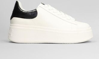 Ash Moby Sneakers
