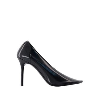 Courr&egrave;ges Pumps, female, Black, Size: 8 US Pumps