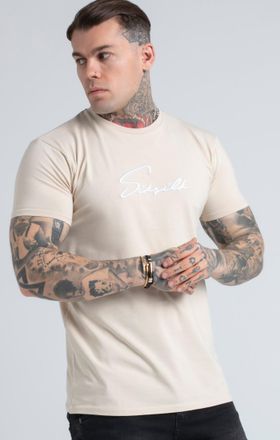 Siksilk para Hombres Stone Bordado Script Ajuste Muscular Camiseta XS