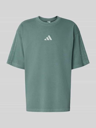 adidas T-Shirt mit Label-Stitching in Dunkelgruen, Gr&ouml;&szlig;e L