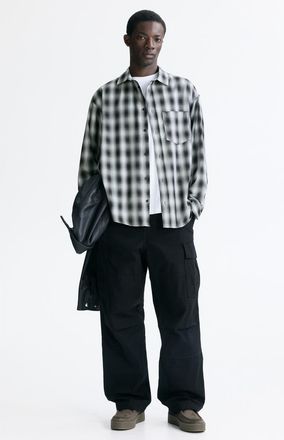 H&M Relaxed Fit Shirt in Dark Gray/checked at Nordstrom, Size Xxx-Large