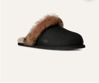 UGG Womens Scuffette Nubuck Slipper In Black