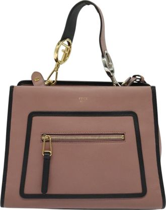 Fendi Runaway Bag Leather Pink Leather Bag (Pre-Owned)