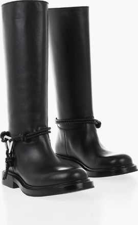 Bottega Veneta Stivali Biker in Pelle Sotto il Ginocchio con Cinturino Intrecciato Bottega Veneta