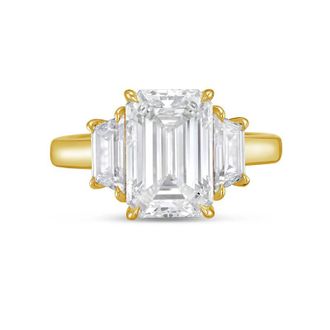 Diana M. Jewels 14kt yellow gold lab grown 3ct emerald diamond ring with trapezoids on the sides