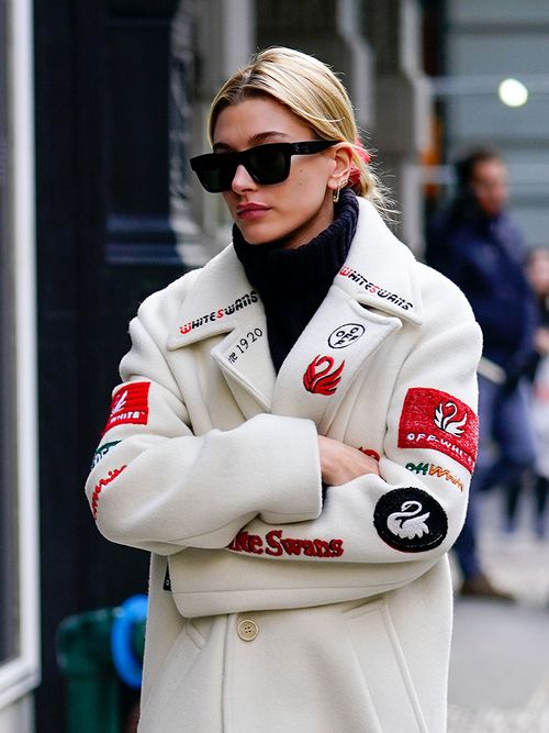 Virgil Abloh hat sein Label Off-White erst 2013 gegründet und zählt bereits jetzt zu den Top 5 der beliebtesten Streetstyle-Marken des Jahres 2019