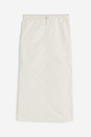 H&M Fallschirmjupe aus Nylon - Hellbeige
