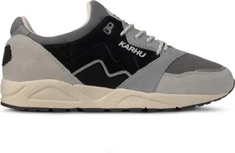 Karhu Aria 95 - Heren - Sneakers - Grijs - 38 EU - Su&egrave;de - Schoenen