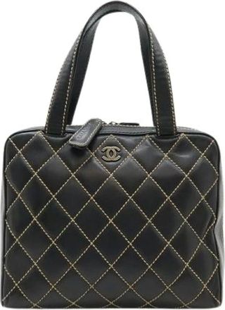 Chanel Pre-owned Handbags, female, Black, Size: ONE SIZE Pre-owned Leather Handbag