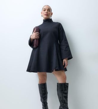 Asos Curve ASOS DESIGN Curve abito mini sartoriale con collo a imbuto e godet nero