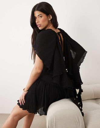 Asos Vestito corto strutturato nero con spalline drappeggiate, gonna a volant e pieghe