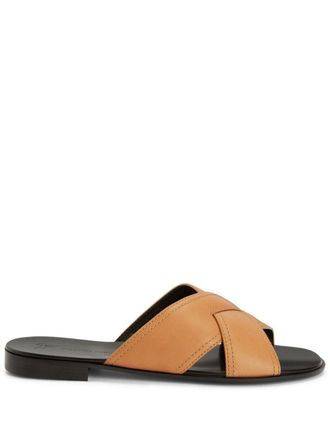 Giuseppe Zanotti Sandali in pelle con design a incrocio - Marrone