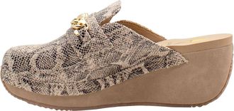 Volatile Womens Brighton Mule Loafer In Natural Snake