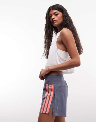 adidas adidas shorts da corsa Adizero con righe a contrasto grigie-Nero