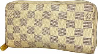 Louis Vuitton White Long Wallet (Bi-Fold) (Pre-Owned)