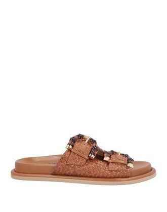 Emanuelle Vee Sandals