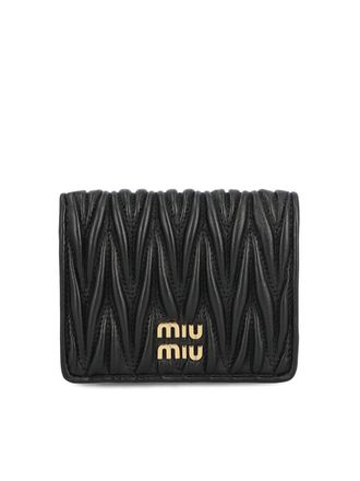 Miu Miu: Black Wallets now up to −33% | Stylight