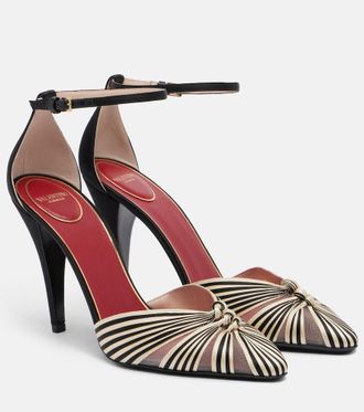 Valentino Garavani Annine satin pumps