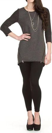 Papillon Textured Fabric 3/4 Sleeve Tunic In Charcoal