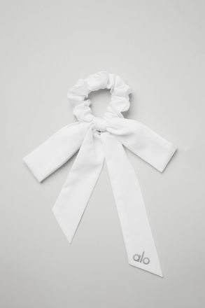 Alo | Love Knots Tie Scrunchie in White