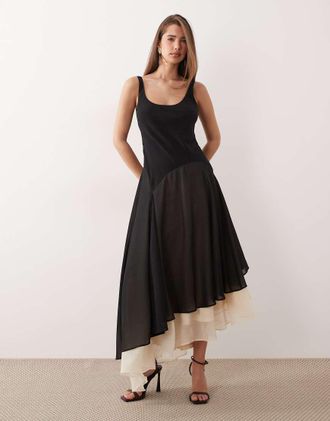 Asos Vestito lungo monocromatico con corpino taglio sbieco e gonna a ruota a doppio strato-Nero