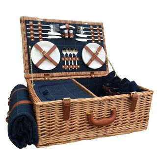 Red Hamper Wicker Blue Tweed Fitted Picnic Basket | Size: 4 Person