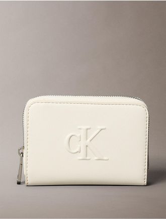 Calvin Klein Womens Sculpted Impression Wallet - White