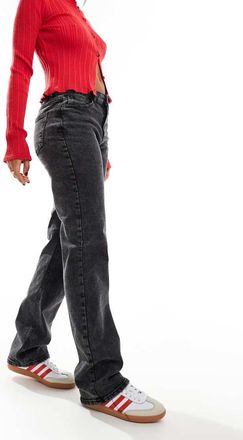 Pieces Kelly mid waisted straight leg jeans in dark gray wash
