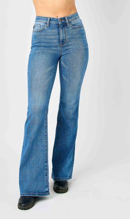 Judy Blue High Waisted Classic Flare In Medium Blue