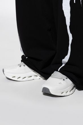 On Cloudtilt Sports Shoes, Mens, White