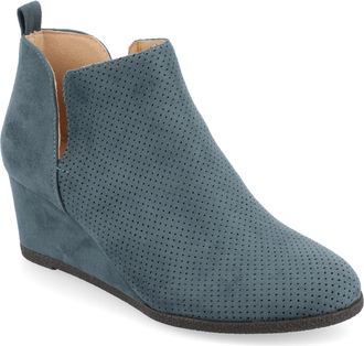 Journee Collection Women & apos;s Mylee Medium and Wide Width Booties