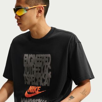 Nike Mens Nike Sportswear T-Shirt in Black | JA0074-010