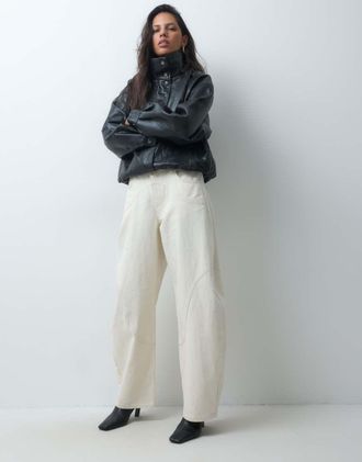 Asos Jeans bombati &eacute;cru con cuciture curve-Bianco
