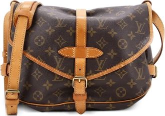 Louis Vuitton Saumur Handbag Monogram Canvas 30 crossbody bag - Bruin