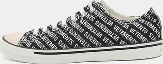 VETEMENTS Black/white Logo Print Canvas Low Top Sneakers
