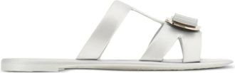 Ferragamo Kleurrijke rubberen slipper met iconische strik - Dames - Sandalen - Grijs - 36 EU - Schoenen
