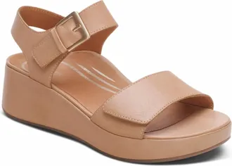 Aetrex Womens Ariel Adjustable Quarter Strap Wedge In Sand