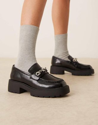 Calvin Klein Jeans Mocassini in pelle neri con suola spessa e catenina-Nero