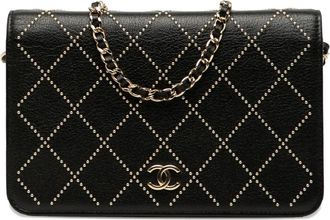 Chanel 2019 CC Studded Goatskin Wallet On Chain crossbody bag - Black